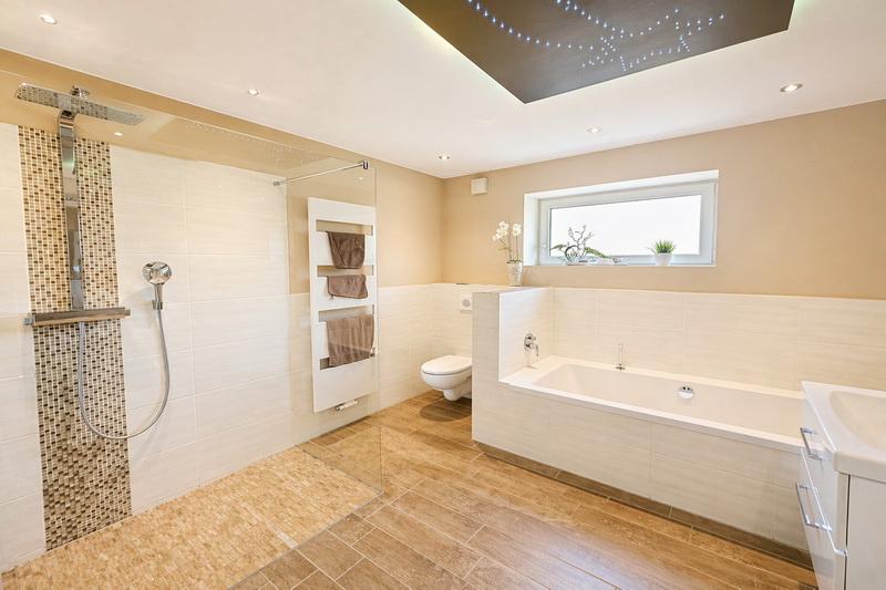 Exklusives Badezimmer